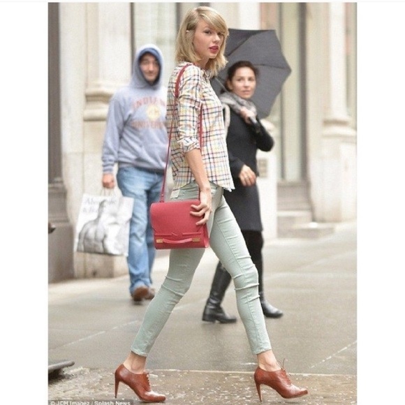 AG Adriano Goldschmied The Legging Super Skinnys - Picture 1 of 9